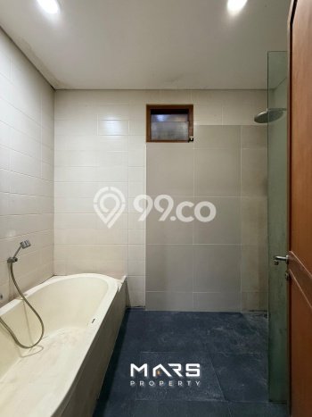 Rumah Luxury Modern Tanpa Renovasi di Lebak Bulus Jakarta Selatan Rumah Luxury Modern Tanpa Renovasi di Lebak Bulus Jakarta Selatan