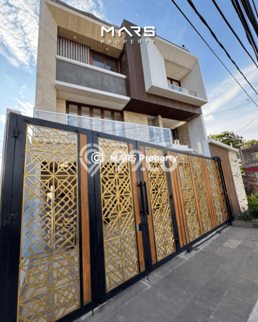 Rumah Idaman Modern! Rumah 2 Lantai area Jagakarsa, Jakarta Selatan, LT 200m2m² Bangunan 550m2m² Rumah Idaman Modern! Rumah 2 Lantai area Jagakarsa, Jakarta Selatan, LT 200m2m² Bangunan 550m2m²
