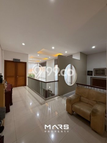 Rumah Luxury Modern Tanpa Renovasi di Lebak Bulus Jakarta Selatan Rumah Luxury Modern Tanpa Renovasi di Lebak Bulus Jakarta Selatan