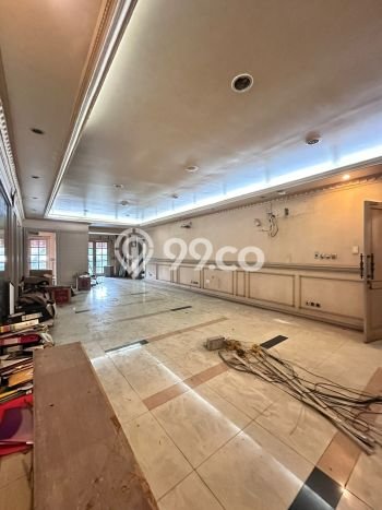 Dijual Komersial di Kebayoran Baru Jakarta Selatan LT 475m2 / LB 1608m2 Dijual Komersial di Kebayoran Baru Jakarta Selatan LT 475m2 / LB 1608m2