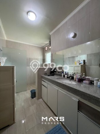 Hunian Elit LB 350m2 Siap Pakai Desain Elegan di Lebak Bulus, Jakarta Selatan Hunian Elit LB 350m2 Siap Pakai Desain Elegan di Lebak Bulus, Jakarta Selatan