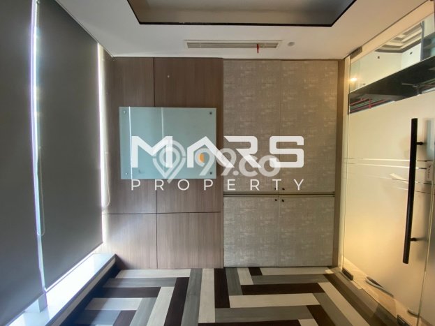Disewakan Kantor di Central Park, Luas 175m2m², Sentra Bisnis Disewakan Kantor di Central Park, Luas 175m2m², Sentra Bisnis
