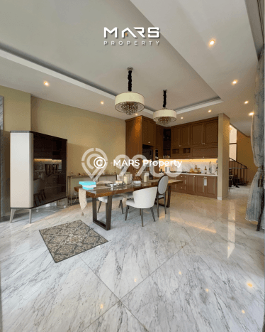 HUNIAN PILIHAN! Rumah area , LT 423m2m² Bangunan 340m2m² HUNIAN PILIHAN! Rumah area , LT 423m2m² Bangunan 340m2m²