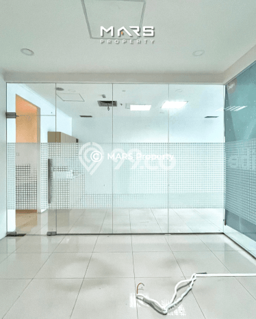 AREA KOMERSIAL! Kantor Disewakan Kawasan , Luas 137m2m², Jalan Strategis, Ready Bisnis AREA KOMERSIAL! Kantor Disewakan Kawasan , Luas 137m2m², Jalan Strategis, Ready Bisnis