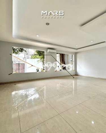 Dijual Rumah Premium dengan Fasilitas Sekitar Lengkap di Menteng, Jakarta Pusat Dijual Rumah Premium dengan Fasilitas Sekitar Lengkap di Menteng, Jakarta Pusat
