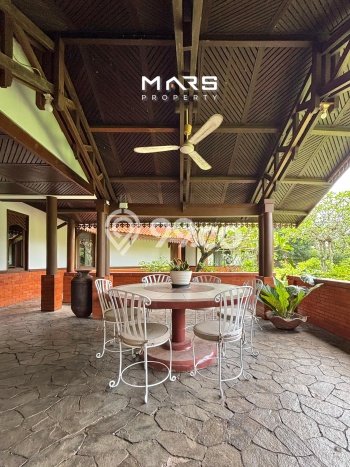 Hunian Mewah LB 850m2 Siap Pakai Desain Elegan di Cireundeu, Tangerang Hunian Mewah LB 850m2 Siap Pakai Desain Elegan di Cireundeu, Tangerang