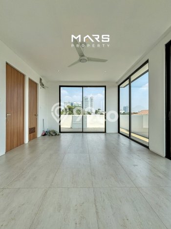 Dijual Rumah Luas Megah Dengan View Eksklusif di Kemang, Jakarta Selatan Dijual Rumah Luas Megah Dengan View Eksklusif di Kemang, Jakarta Selatan
