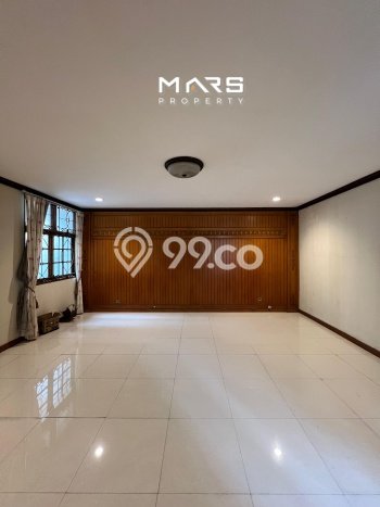 Ready to Use! Luxury House LT 510m2 Desain Elegan di Mega Kuningan Ready to Use! Luxury House LT 510m2 Desain Elegan di Mega Kuningan