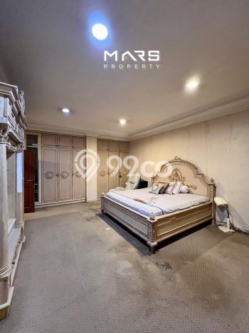 Ready to Use! Luxury House LT 510m2 Desain Elegan di Mega Kuningan Ready to Use! Luxury House LT 510m2 Desain Elegan di Mega Kuningan