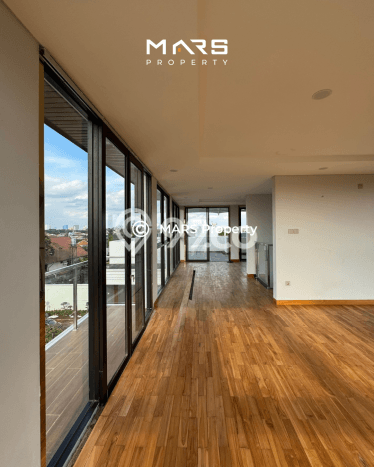 Rumah Idaman Modern! Rumah 2 Lantai area Jagakarsa, Jakarta Selatan, LT 200m2m² Bangunan 550m2m² Rumah Idaman Modern! Rumah 2 Lantai area Jagakarsa, Jakarta Selatan, LT 200m2m² Bangunan 550m2m²