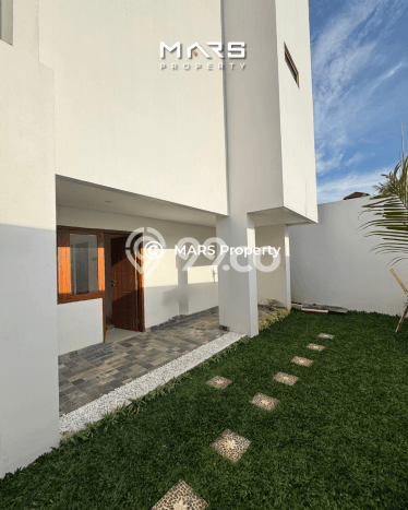 Rumah Idaman Modern! Rumah 2 Lantai area Jagakarsa, Jakarta Selatan, LT 200m2m² Bangunan 550m2m² Rumah Idaman Modern! Rumah 2 Lantai area Jagakarsa, Jakarta Selatan, LT 200m2m² Bangunan 550m2m²