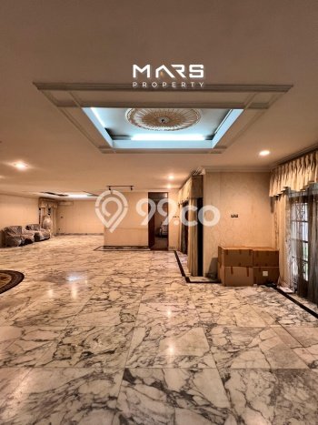 Ready to Use! Luxury House LT 510m2 Desain Elegan di Mega Kuningan Ready to Use! Luxury House LT 510m2 Desain Elegan di Mega Kuningan