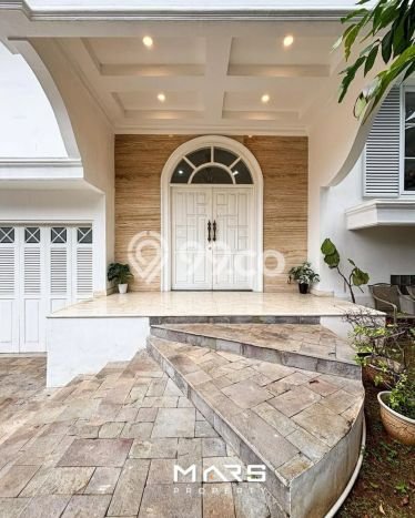 Ready to Use! Luxury House LT 316m2 Desain Modern di Pondok Indah Ready to Use! Luxury House LT 316m2 Desain Modern di Pondok Indah