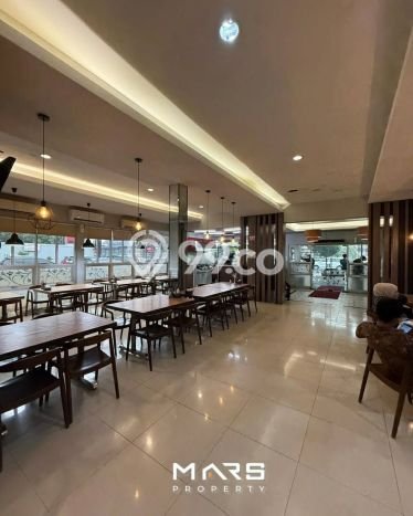 Unit Komersial Dijual di Matraman Jakarta Timur Luas Tanah 815m2, Luas Bangunan 547m2 Unit Komersial Dijual di Matraman Jakarta Timur Luas Tanah 815m2, Luas Bangunan 547m2