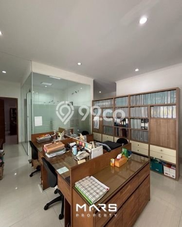 Unit Kantor Dijual di Jakarta Selatan LT 203m2 & LB 140m2 Unit Kantor Dijual di Jakarta Selatan LT 203m2 & LB 140m2