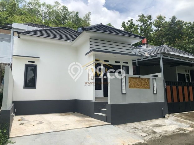 Jual Rumah Harga Miring Pajangan Punya 2 Kamar & LT 92m2 Jual Rumah Harga Miring Pajangan Punya 2 Kamar & LT 92m2
