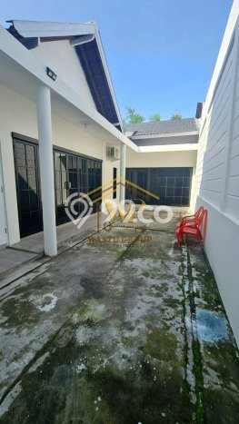 Rumah Lingkungan Nyaman kawasan Ngaglik, Sleman, Luas 250m2m² Bangunan 180m2m² Rumah Lingkungan Nyaman kawasan Ngaglik, Sleman, Luas 250m2m² Bangunan 180m2m²
