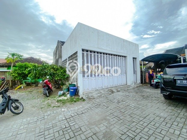 Hunian Cantik Modern Lb 113m2 di Banguntapan, Bantul Hunian Cantik Modern Lb 113m2 di Banguntapan, Bantul
