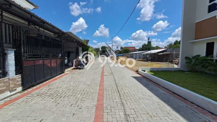 For Sale Rumah 3 Kamar Lokasi Strategis Nyaman dan Strategis di Gamping For Sale Rumah 3 Kamar Lokasi Strategis Nyaman dan Strategis di Gamping