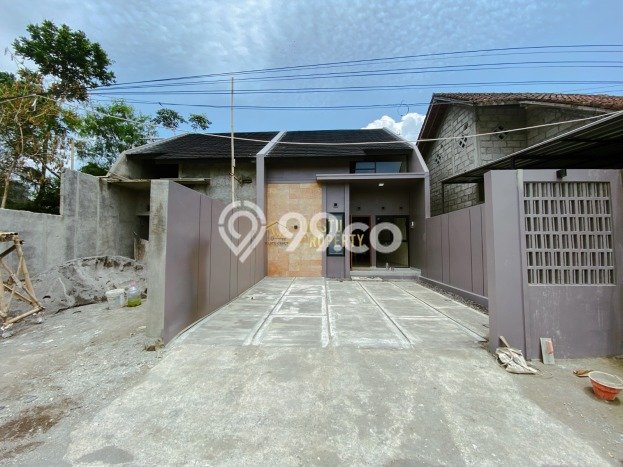 Rumah Lokasi Strategis di Ngemplak, Sleman, LT 109m² LB 80m² Rumah Lokasi Strategis di Ngemplak, Sleman, LT 109m² LB 80m²