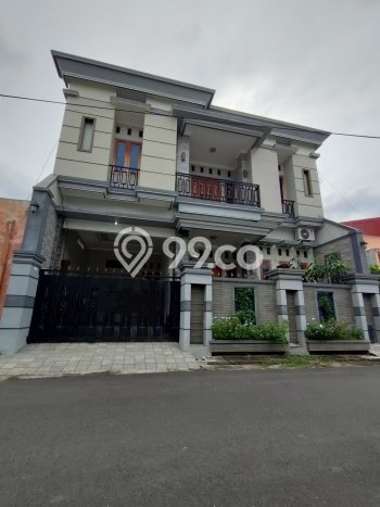 Hunian Cantik Modern Lb 220m2 di Pedurungan, Semarang Hunian Cantik Modern Lb 220m2 di Pedurungan, Semarang