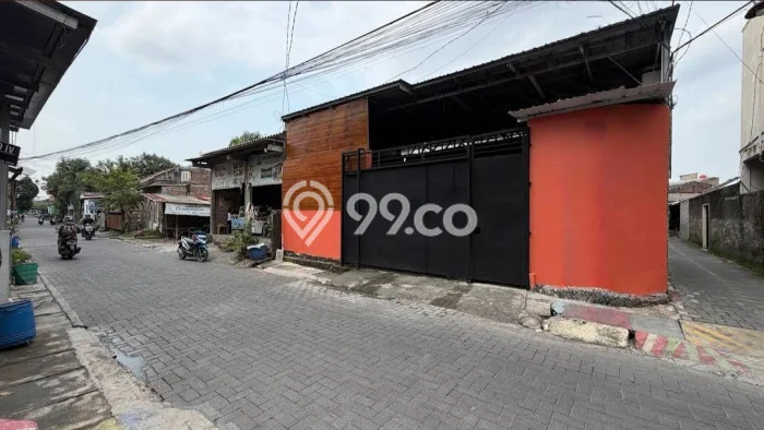 Dijual Kost di Kawasan Gayamsari, Semarang, Spesifikasi 10 KT, 10 KM, 220m2 Dijual Kost di Kawasan Gayamsari, Semarang, Spesifikasi 10 KT, 10 KM, 220m2
