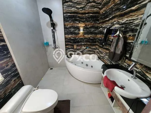Dijual Rumah Premium dengan Fasilitas Sekitar Lengkap di Banyumanik, Semarang Dijual Rumah Premium dengan Fasilitas Sekitar Lengkap di Banyumanik, Semarang