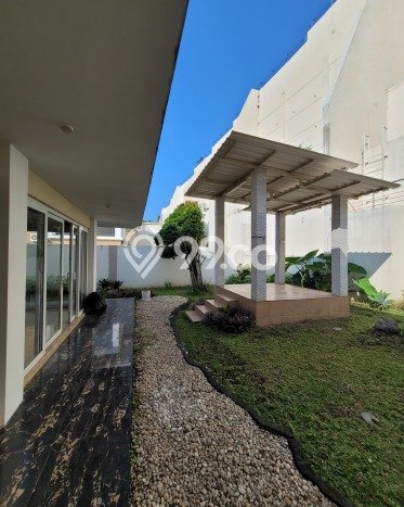For Sale Rumah Mewah Exclusive di Semarang Barat, Semarang For Sale Rumah Mewah Exclusive di Semarang Barat, Semarang