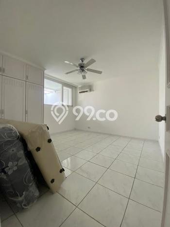 Rumah Sewa Jakarta Selatan LT 517m2 LB 452m2 Kawasan Kemang Rumah Sewa Jakarta Selatan LT 517m2 LB 452m2 Kawasan Kemang