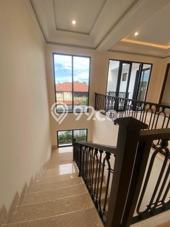 Siap Huni Hunian Elit 4 Kamar di Cilandak Dekat ke Mana Saja Siap Huni Hunian Elit 4 Kamar di Cilandak Dekat ke Mana Saja