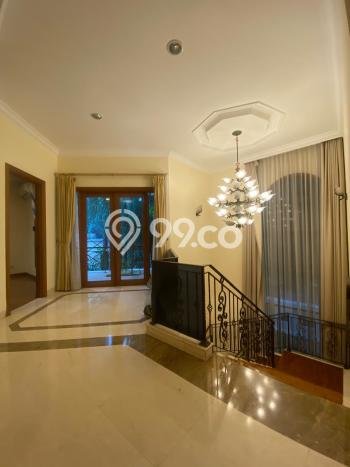 Sewa Rumah Nyaman LT 450m2 / LB 400m2 di Pondok Indah, Jakarta Selatan Sewa Rumah Nyaman LT 450m2 / LB 400m2 di Pondok Indah, Jakarta Selatan