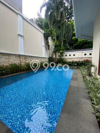 Sewa Rumah Nyaman LT 450m2 / LB 400m2 di Pondok Indah, Jakarta Selatan Sewa Rumah Nyaman LT 450m2 / LB 400m2 di Pondok Indah, Jakarta Selatan