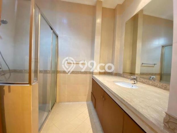 Hunian Modern Untuk Disewakan di Kemang Jakarta Selatan 5 KT & 5 KM Hunian Modern Untuk Disewakan di Kemang Jakarta Selatan 5 KT & 5 KM