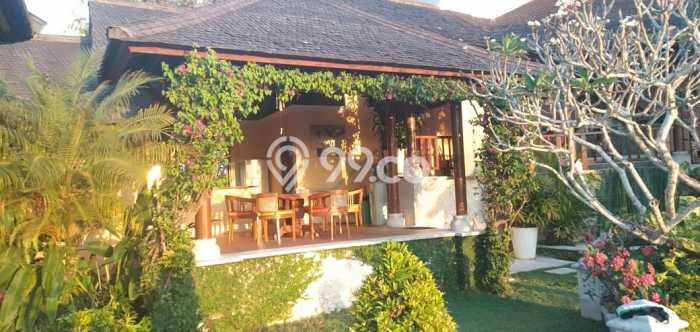 Rumah Elit LB 703m2 Siap Pakai Desain Elegan di Jimbaran, Badung Rumah Elit LB 703m2 Siap Pakai Desain Elegan di Jimbaran, Badung