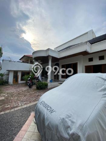 Rumah Luxury Modern Siap Huni di Senopati Jakarta Selatan Rumah Luxury Modern Siap Huni di Senopati Jakarta Selatan