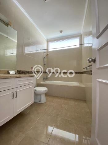 Rumah Sewa Jakarta Selatan LT 517m2 LB 452m2 Kawasan Kemang Rumah Sewa Jakarta Selatan LT 517m2 LB 452m2 Kawasan Kemang