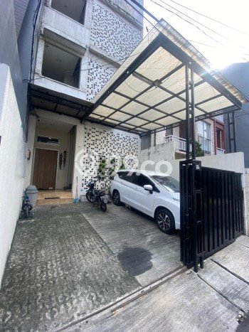 Unit Kost Dijual di Bendungan Hilir dengan 7 Kamar Kawasan Strategis Unit Kost Dijual di Bendungan Hilir dengan 7 Kamar Kawasan Strategis