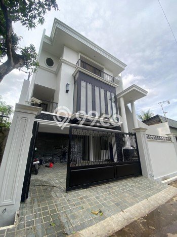 Siap Huni Hunian Elit 4 Kamar di Cilandak Dekat ke Mana Saja Siap Huni Hunian Elit 4 Kamar di Cilandak Dekat ke Mana Saja