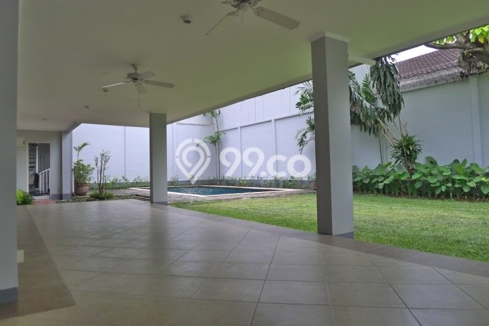 Sewa Rumah Strategis di Cipete LT 825m2 / LB 563m2 Kondisi Bagus Sewa Rumah Strategis di Cipete LT 825m2 / LB 563m2 Kondisi Bagus