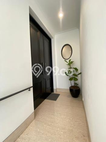 Ready to Use! Premium House LT 173m2 Desain Modern di Radio Dalam Ready to Use! Premium House LT 173m2 Desain Modern di Radio Dalam