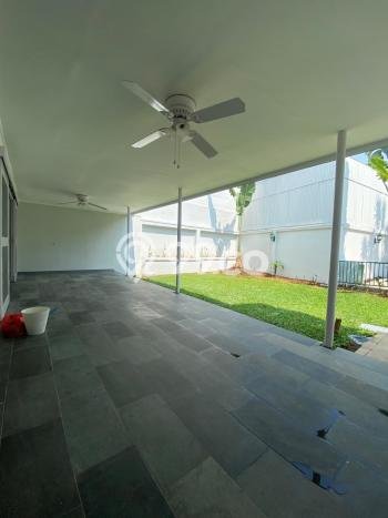 Rumah Sewa Jakarta Selatan LT 517m2 LB 452m2 Kawasan Kemang Rumah Sewa Jakarta Selatan LT 517m2 LB 452m2 Kawasan Kemang