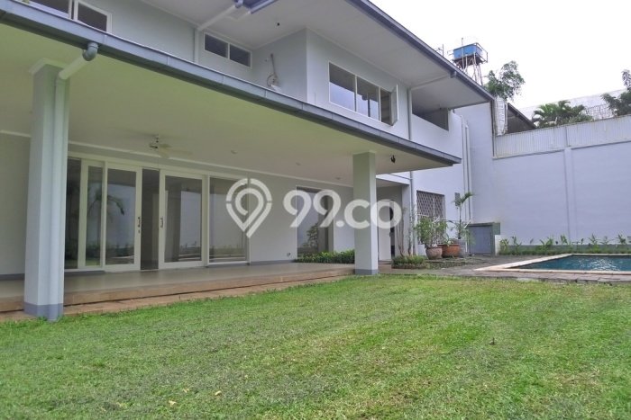 Sewa Rumah Strategis di Cipete LT 825m2 / LB 563m2 Kondisi Bagus Sewa Rumah Strategis di Cipete LT 825m2 / LB 563m2 Kondisi Bagus