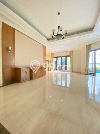 Sewa Rumah Nyaman LT 450m2 / LB 400m2 di Pondok Indah, Jakarta Selatan Sewa Rumah Nyaman LT 450m2 / LB 400m2 di Pondok Indah, Jakarta Selatan