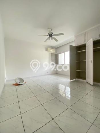 Rumah Sewa Jakarta Selatan LT 517m2 LB 452m2 Kawasan Kemang Rumah Sewa Jakarta Selatan LT 517m2 LB 452m2 Kawasan Kemang