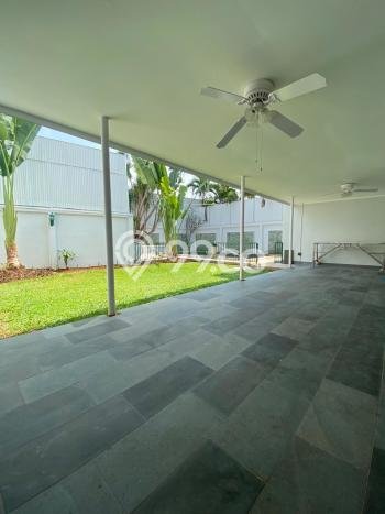 Rumah Sewa Jakarta Selatan LT 517m2 LB 452m2 Kawasan Kemang Rumah Sewa Jakarta Selatan LT 517m2 LB 452m2 Kawasan Kemang