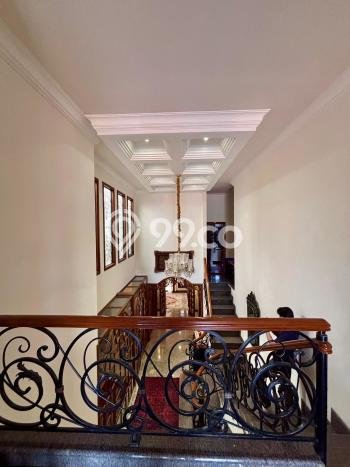 Rumah Luxury Modern Tanpa Renovasi di Bangka Jakarta Selatan Rumah Luxury Modern Tanpa Renovasi di Bangka Jakarta Selatan