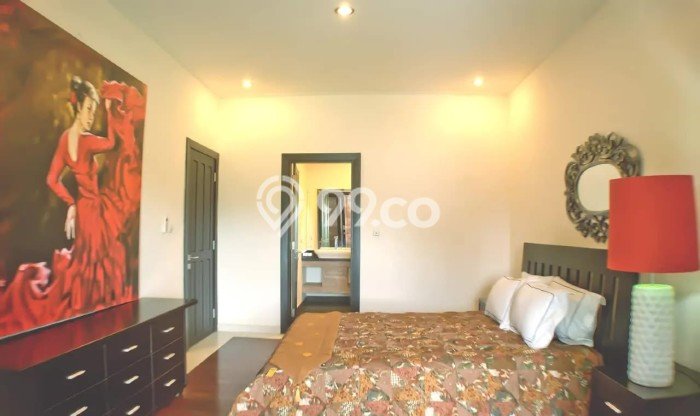 LOKASI TERBAIK! Vila Kawasan , Area 270m2m², Lingkungan Tenang dan aman LOKASI TERBAIK! Vila Kawasan , Area 270m2m², Lingkungan Tenang dan aman