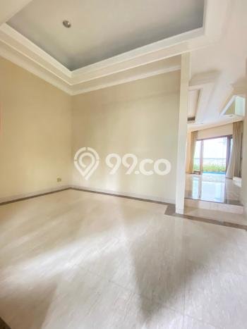 Sewa Rumah Nyaman LT 450m2 / LB 400m2 di Pondok Indah, Jakarta Selatan Sewa Rumah Nyaman LT 450m2 / LB 400m2 di Pondok Indah, Jakarta Selatan