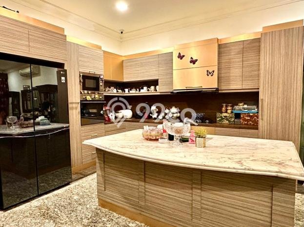 Rumah Luxury Modern Tanpa Renovasi di Bangka Jakarta Selatan Rumah Luxury Modern Tanpa Renovasi di Bangka Jakarta Selatan