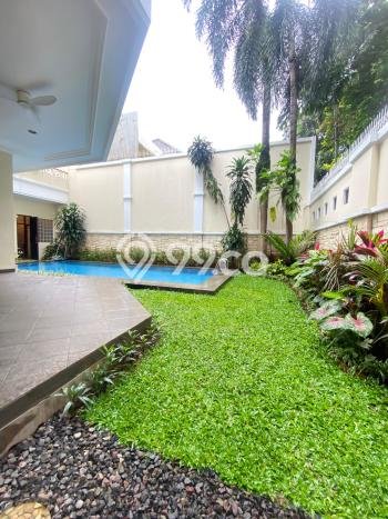 Sewa Rumah Nyaman LT 450m2 / LB 400m2 di Pondok Indah, Jakarta Selatan Sewa Rumah Nyaman LT 450m2 / LB 400m2 di Pondok Indah, Jakarta Selatan